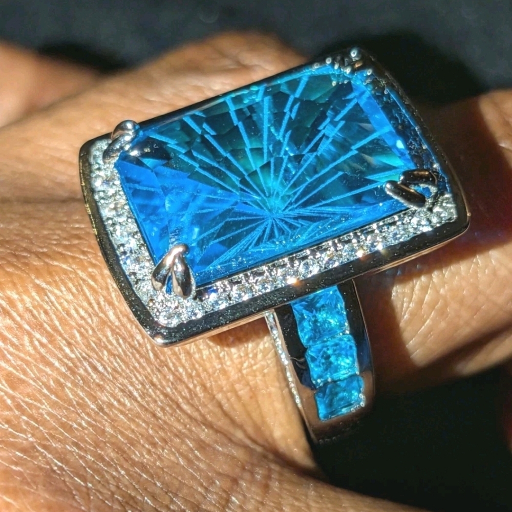 12 TCW Swiss Blue topaz & White Sapphire Luxurious 925 Silver Statement Ring Sz9